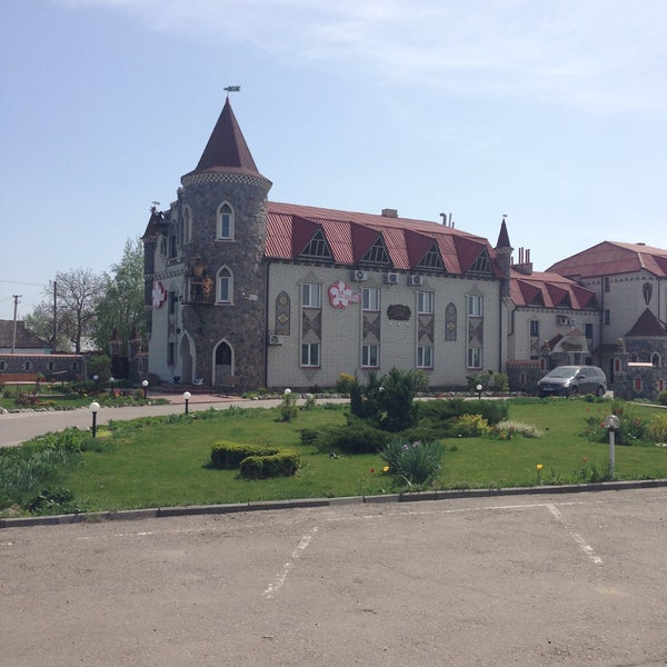 Гостиница у сестер