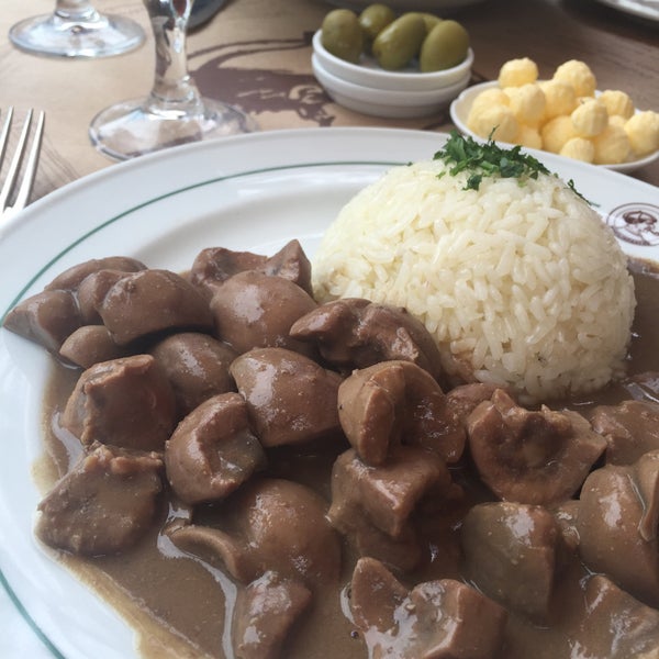 Riñones al jerez maravillosamente cocinados!