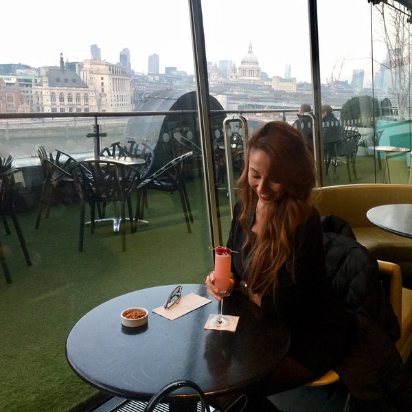 Photo taken at Oxo Tower Bar by Simay D. on 1/22/2017