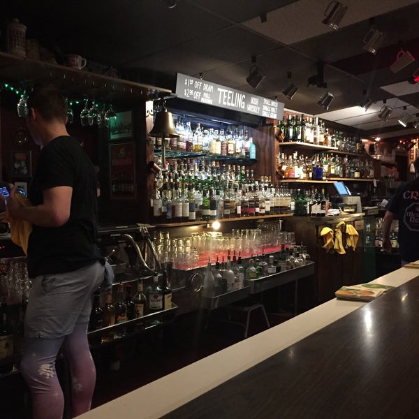 Foto tirada no(a) Merlins Rest Pub por Alex P. em 5/3/2017