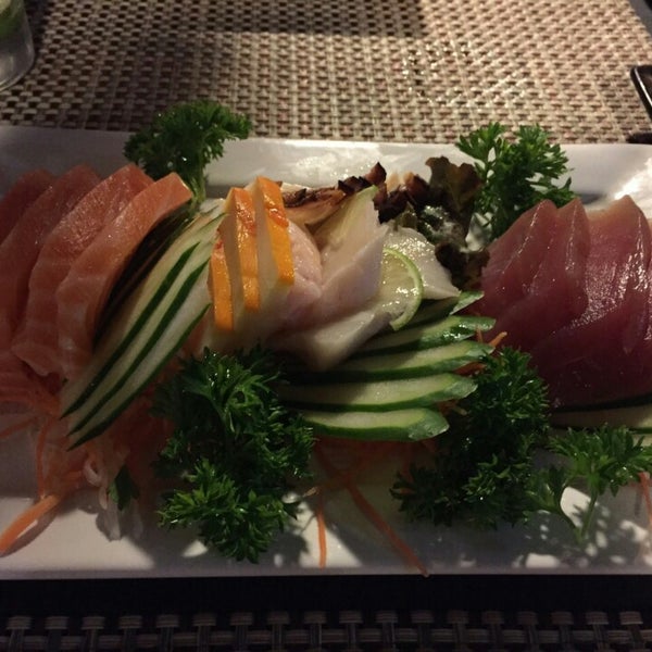 Foto diambil di Taishi | Express &amp; Sushi Lounge oleh Karine G. pada 2/4/2015
