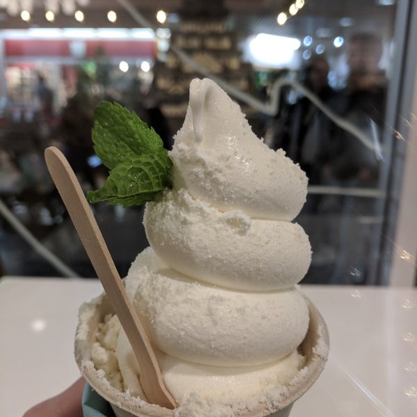 7/29/2018에 Tian Q.님이 Aube Creamery에서 찍은 사진