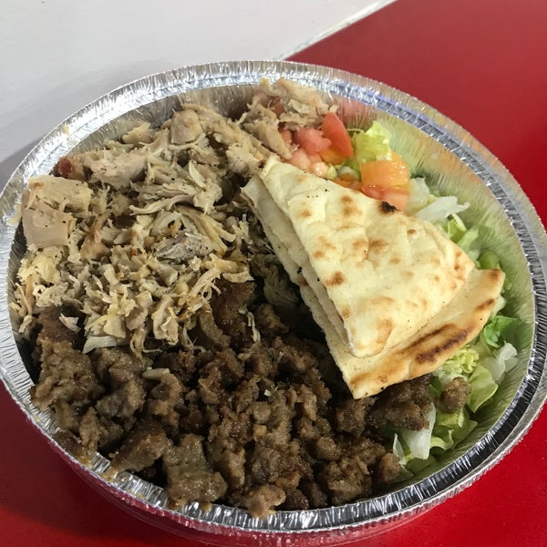 Photo taken at The Halal Guys by Ekaterina O. on 12/23/2018