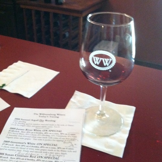 Foto scattata a The Williamsburg Winery da Leandra M. il 5/22/2011