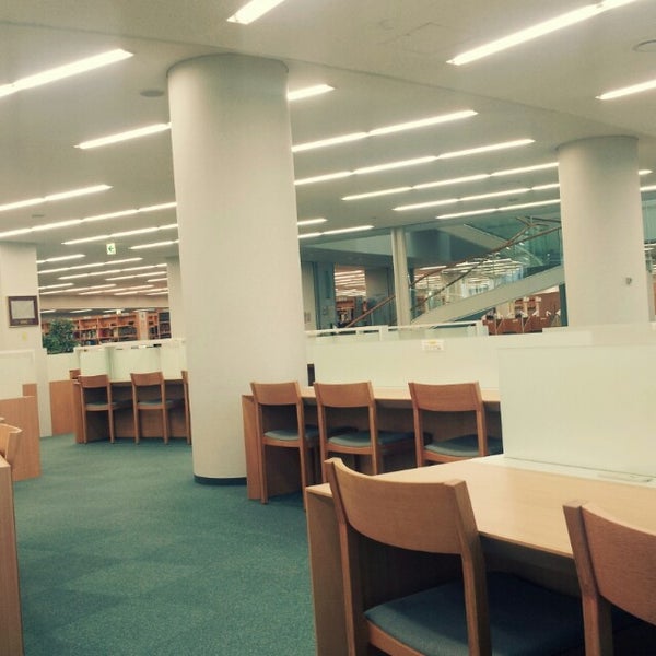 Photos At 広島経済大学 図書館 College Library