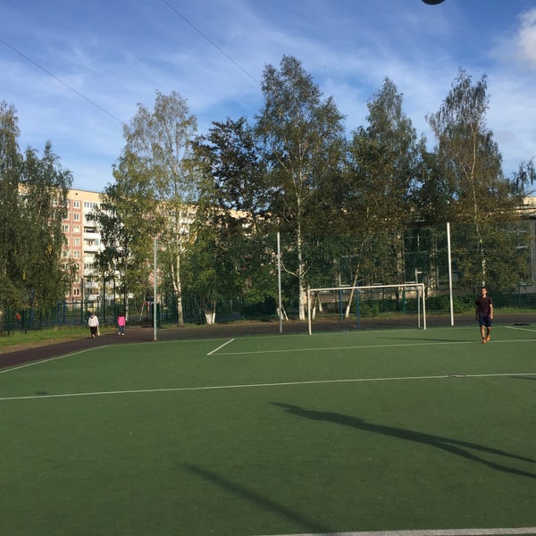 Футбольное поле Марьинский парк