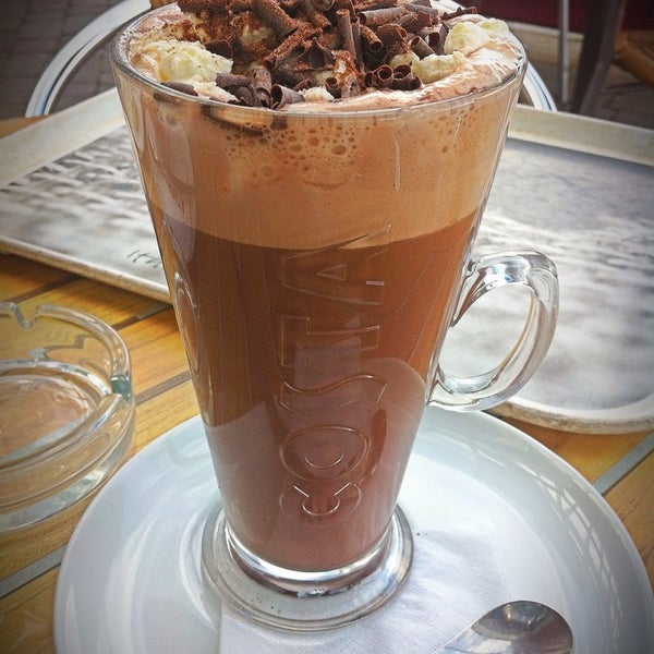 costa medium hot chocolate