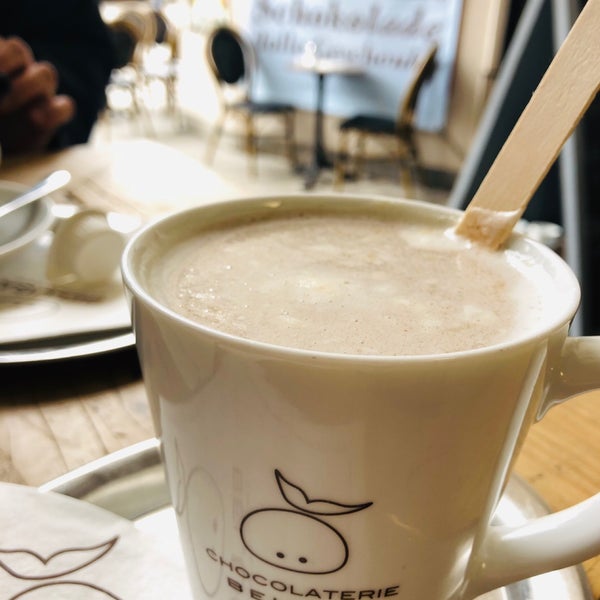 Photo taken at Chocolaterie Beluga by Louise G. on 4/5/2019