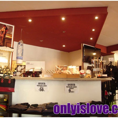 รูปภาพถ่ายที่ Only IS Love Sex Shop โดย Only IS Love Sex Shop เมื่อ 8/30/2014