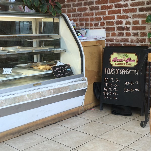 7/1/2016 tarihinde Matthew L.ziyaretçi tarafından Beet Box Bakery &amp; Cafe'de çekilen fotoğraf