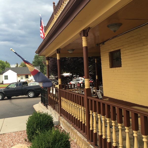 7/23/2016 tarihinde Matthew L.ziyaretçi tarafından Yak And Yeti Restaurant And Brewpub'de çekilen fotoğraf