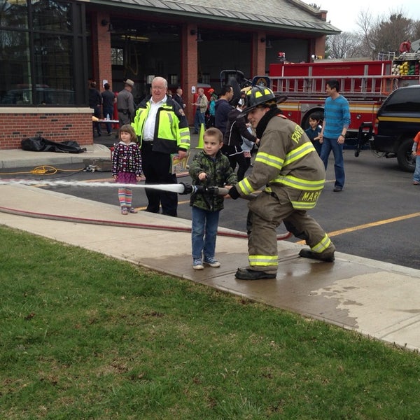 Foto diambil di Fayetteville Fire Department oleh Toshe Ó. pada 4/26/2014
