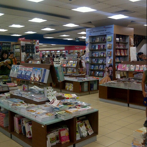 Gramedia terdekat