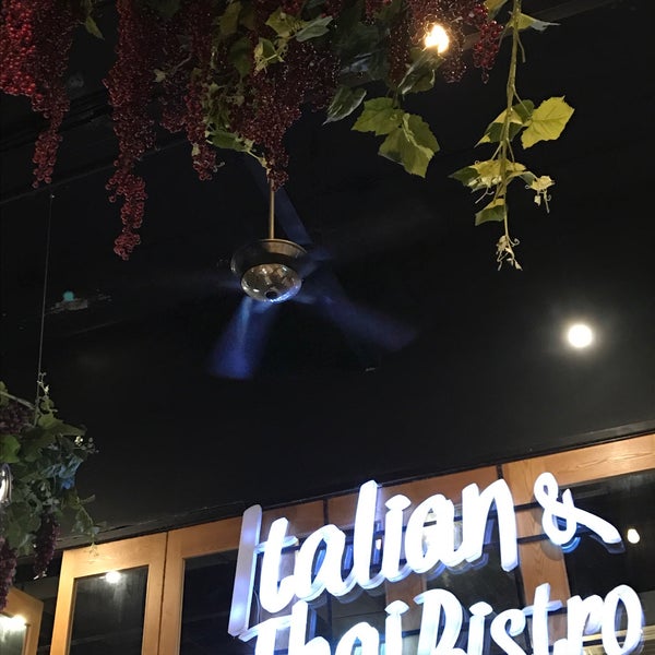 1/17/2018にS.がD wine | Italian Bistro &amp; Wine Barで撮った写真