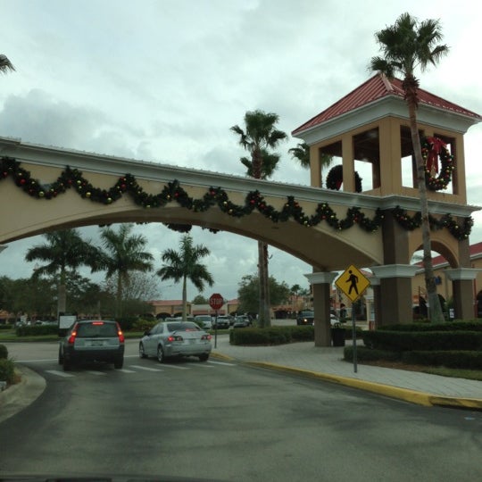 Photo taken at Vero Beach Outlets by Paige T. on 11/13/2012