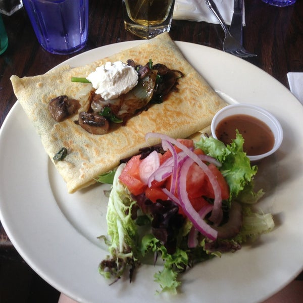 Photo taken at Yorkville Creperie by Kimberly V. on 6/15/2013