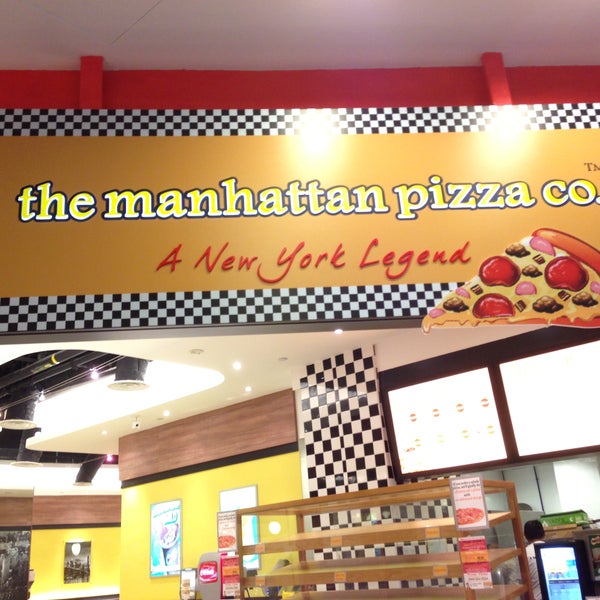 Had a slice of spicy bbq chicken!  One bite and I'm hooked! From now on, it'll be The Manhattan Pizza Co. or nothing!