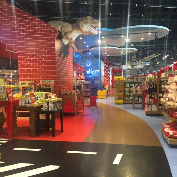 Photo taken at Hamleys by RAY A. on 3/19/2016
