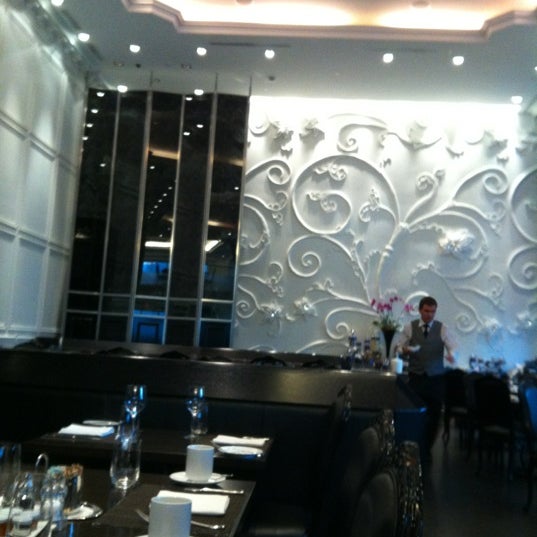 Das Foto wurde bei STOCK Restaurant Bar &amp; Lounge von Gunalan N. am 1/13/2013 aufgenommen