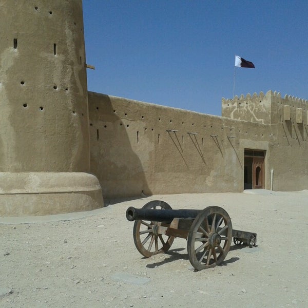 Das Foto wurde bei Al Zubarah Fort and Archaeological Site von William B. am 3/15/2013 aufgenommen