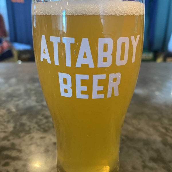 Foto tirada no(a) Attaboy Beer por John B. em 1/24/2023
