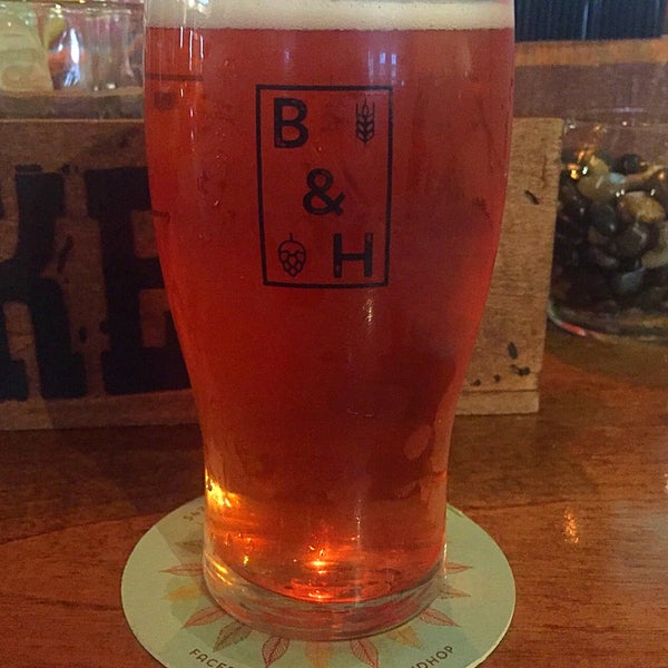 Photo taken at Barley And Hops Grill &amp; Microbrewery by John B. on 9/23/2018