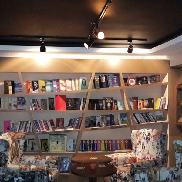 Foto scattata a Notta Cafe &amp; Bar da Hakan S. il 11/11/2013