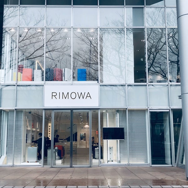 Photos at RIMOWA Store - 北青山 - 神宮 