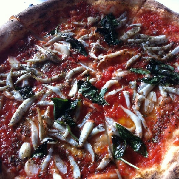 10/6/2013 tarihinde S A.ziyaretçi tarafından Brandi Pizzeria'de çekilen fotoğraf