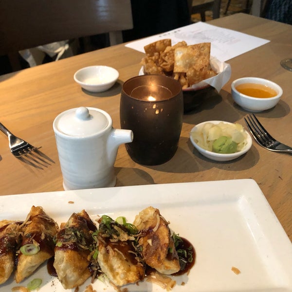 5/23/2019 tarihinde Bryce B.ziyaretçi tarafından Empire Restaurant &amp; Lounge'de çekilen fotoğraf