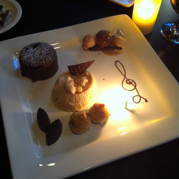 8/8/2014에 Ayça Y.님이 Finale Desserterie &amp; Bakery에서 찍은 사진