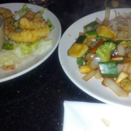 Photo taken at Kabuto Japanese Steakhouse and Sushi Bar by Shawn G. on 11/17/2012