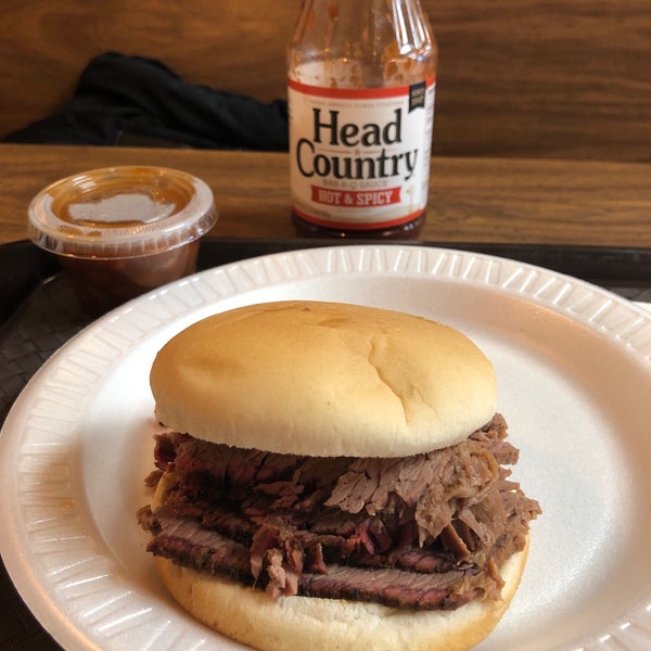Head Country BBQ 1217 E Prospect Ave