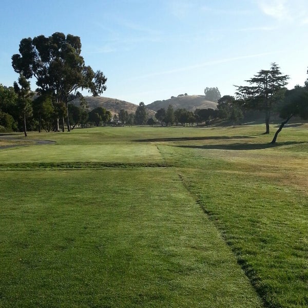 Das Foto wurde bei Peacock Gap Golf Club von Diego A. am 6/14/2014 aufgenommen