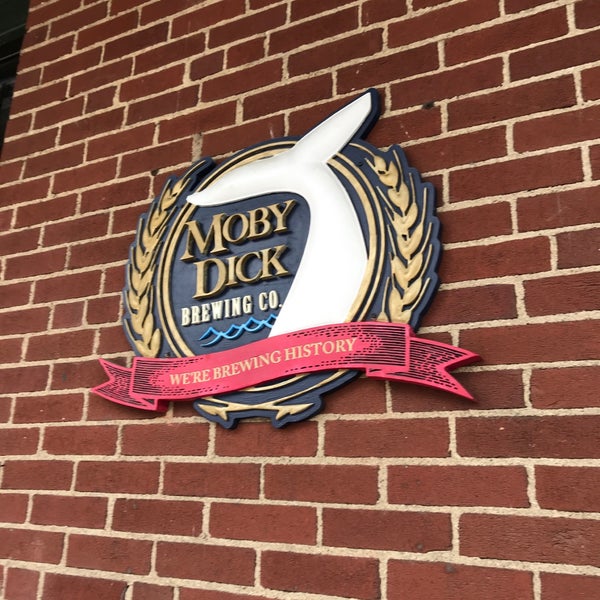 Foto tirada no(a) Moby Dick Brewing Company por Jason C. em 2/15/2018