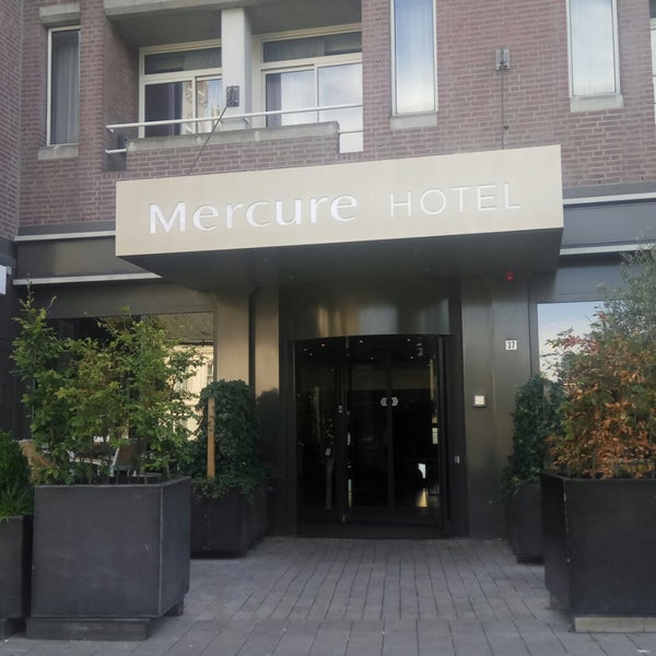 Photo taken at Mercure Hotel Tilburg Centrum by Aqua on 9/15/2019