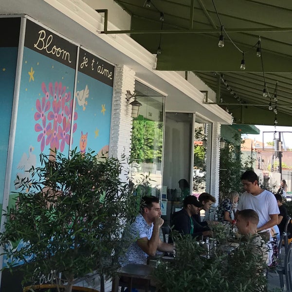 9/23/2018 tarihinde Karen I.ziyaretçi tarafından Bloom Cafe'de çekilen fotoğraf