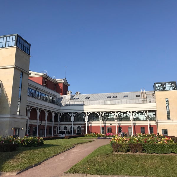 8/6/2019 tarihinde Nadin D.ziyaretçi tarafından Молодёжный театр на Фонтанке'de çekilen fotoğraf