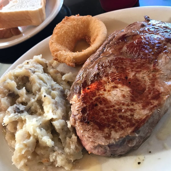 Steaks and burgers.   Usually full house.  Reasonable prices for this long time San Antonio favorite place.    Onion rings and rib eye steak is awesome.   Free parking uber the bridge. By the Pearl