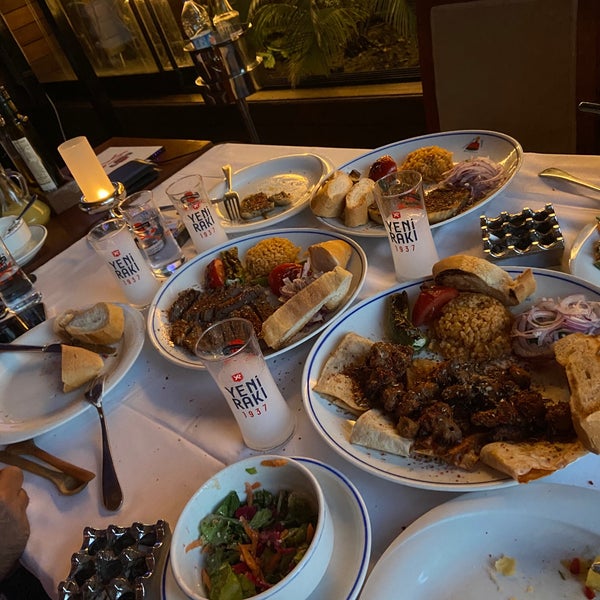 Снимок сделан в Sadrazam Kemal Restaurant пользователем AsLı&#39;M 6/1/2021