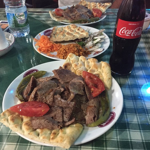 8/10/2017에 Mustafa A.님이 Ömür Restaurant에서 찍은 사진