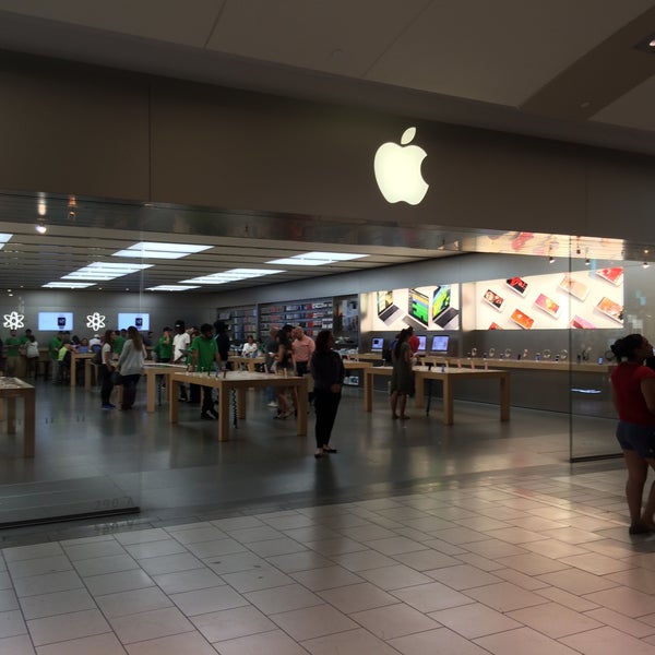 New Apple Dadeland location now open in Miami