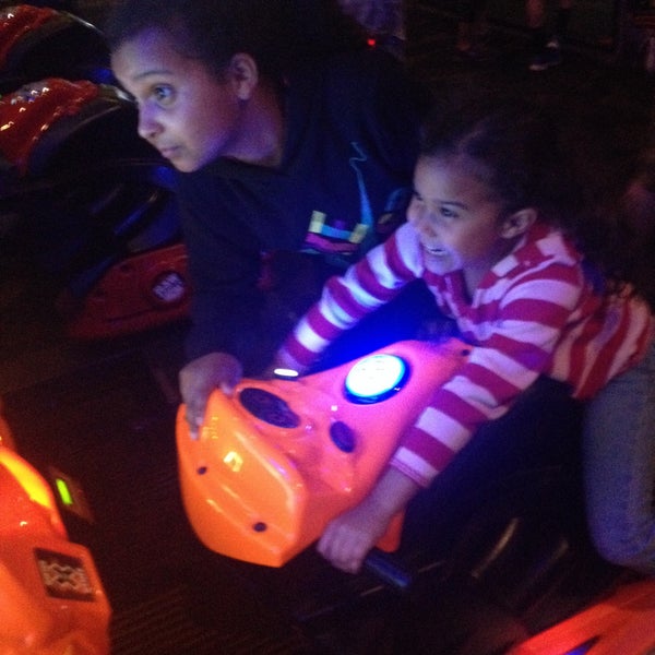 Photo taken at Dave &amp; Buster&#39;s by Chunck S. on 5/11/2015