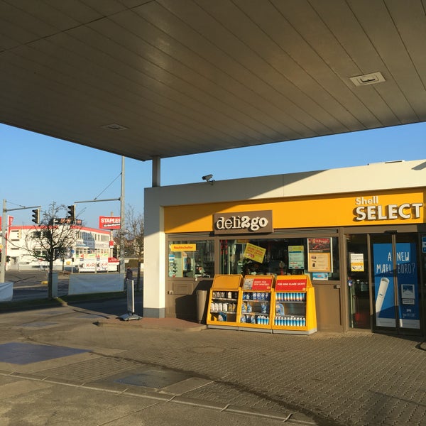 Shell Gas Station In Braunschweig