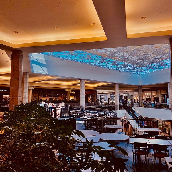 Ross Park Mall Food Court - Pittsburgh, PA