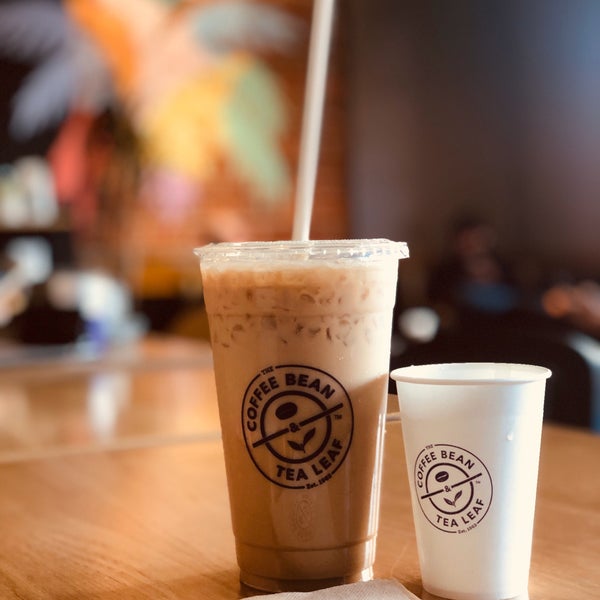 Photo taken at The Coffee Bean &amp; Tea Leaf by ✈︎ يـ ོ. on 3/2/2020