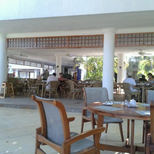 Foto diambil di Tamacá Beach Resort Hotel oleh Jorge C. pada 11/11/2012