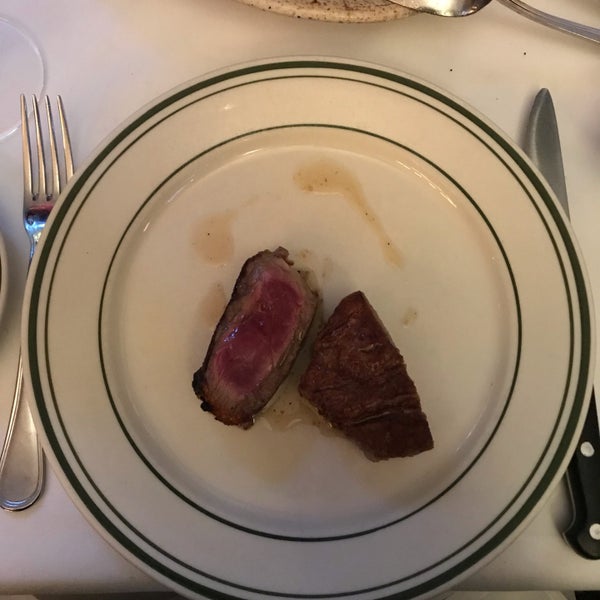 Снимок сделан в Wolfgang&#39;s Steakhouse пользователем petercat 4/2/2019
