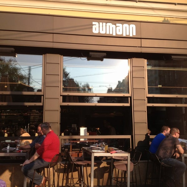 Foto tirada no(a) aumann café | restaurant | bar por Sel T. em 4/24/2013