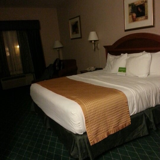 1/16/2013 tarihinde Greg D.ziyaretçi tarafından La Quinta Inn &amp; Suites NW Tucson Marana'de çekilen fotoğraf